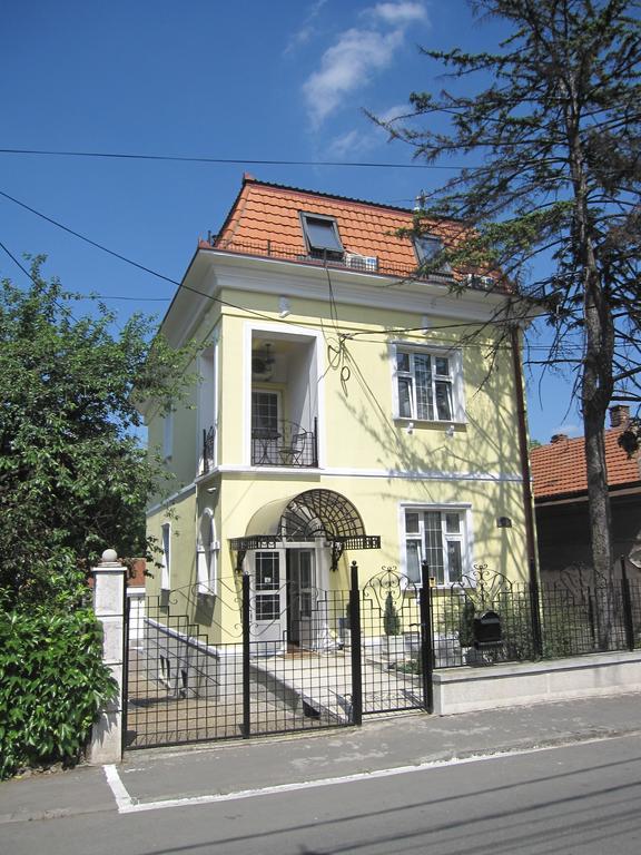 Vila Hedonija Hotel Belgrade Exterior photo